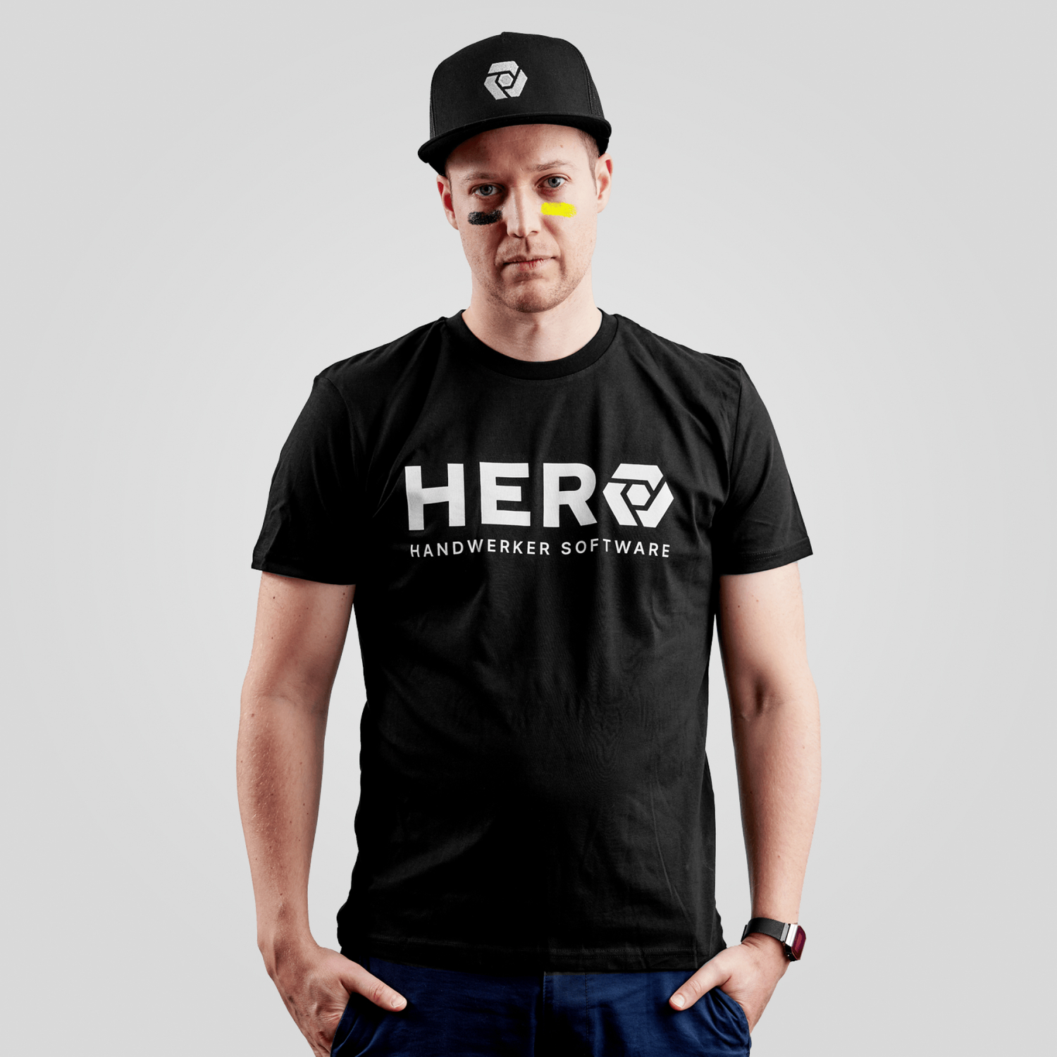 Bild: Hero Herren T-Shirt schwarz